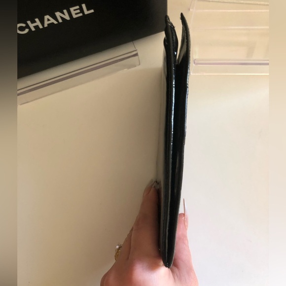 Chanel Wallet Patent Leather Yen Flap Long Bifold Black Silver Hardware CC w/Box - Picture 10 of 13